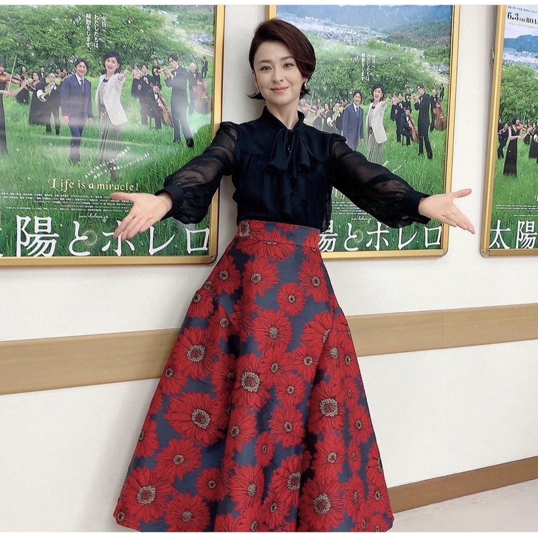 檀れいさん着用 オブリ スカート | フリマアプリ ラクマ