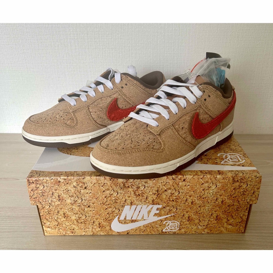 NIKE(ナイキ)のCLOT × Nike Dunk Low SP "Cork" 23.5cm メンズの靴/シューズ(スニーカー)の商品写真