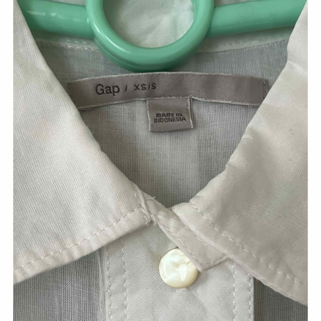 GAP(ギャップ)のGap コットンブラウス　新品未使用 レディースのトップス(シャツ/ブラウス(半袖/袖なし))の商品写真