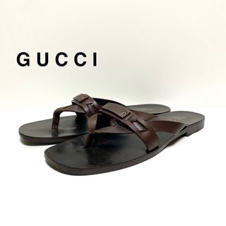 グッチ(Gucci)の☆良品 グッチ レザー ロゴ プレート ストラップ トング サンダル イタリア製(サンダル)