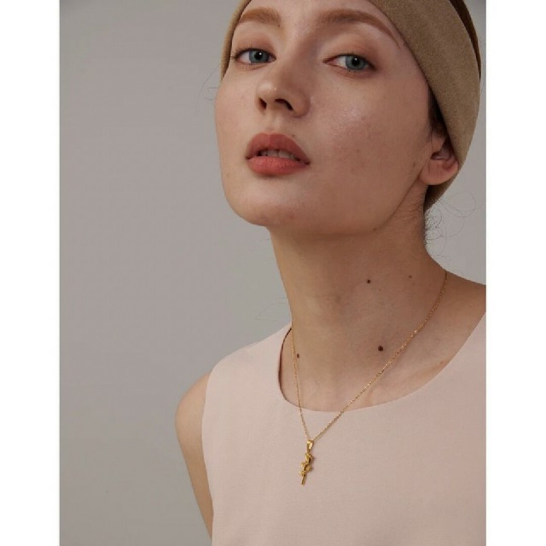 AMBUSH(アンブッシュ)の【rose charm gold necklace】#07 18k レディースのアクセサリー(ネックレス)の商品写真