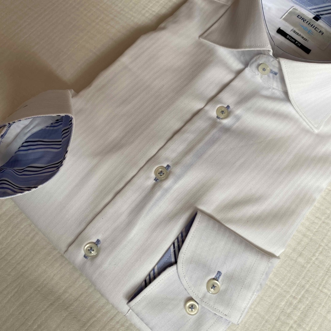 ORIHICA(オリヒカ)の新品未使用　オリヒカ　ワイシャツ　シャツ　メンズ　S ホワイト メンズのトップス(シャツ)の商品写真