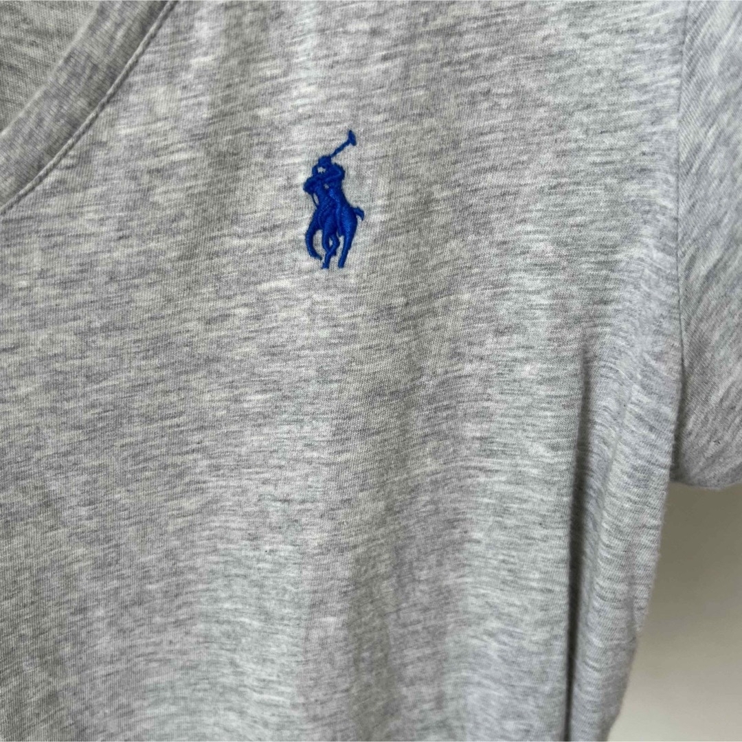 POLO RALPH LAUREN(ポロラルフローレン)のRALPH LAURENポロラルフローレン　ポニー刺繍深VネックTシャツ★グレー レディースのトップス(Tシャツ(半袖/袖なし))の商品写真