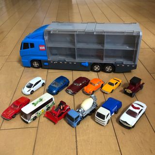 トミカ　キャリアカーコレクション＋バス2台