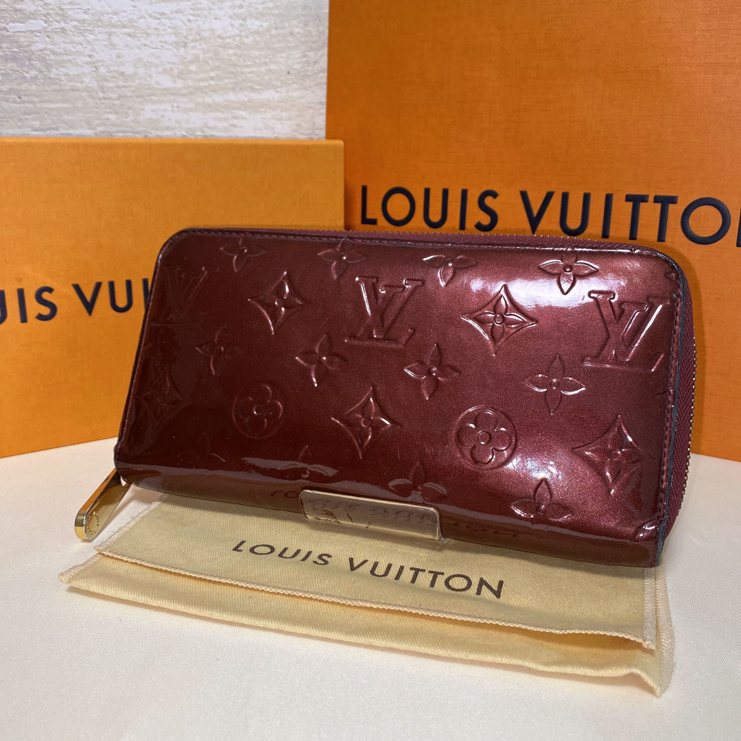 LOUIS VUITTON   極美品ルイヴィトン ジッピーウォレット