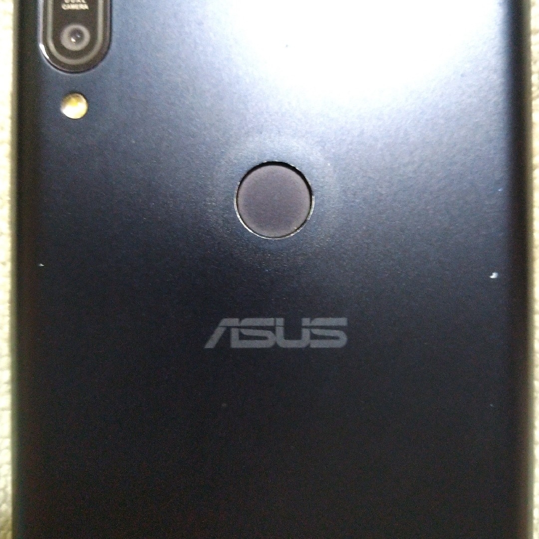 ASUS(エイスース)のジャンク ZenFone Max Pro（M1）32GB SIMフリー 電池無 スマホ/家電/カメラのスマートフォン/携帯電話(スマートフォン本体)の商品写真