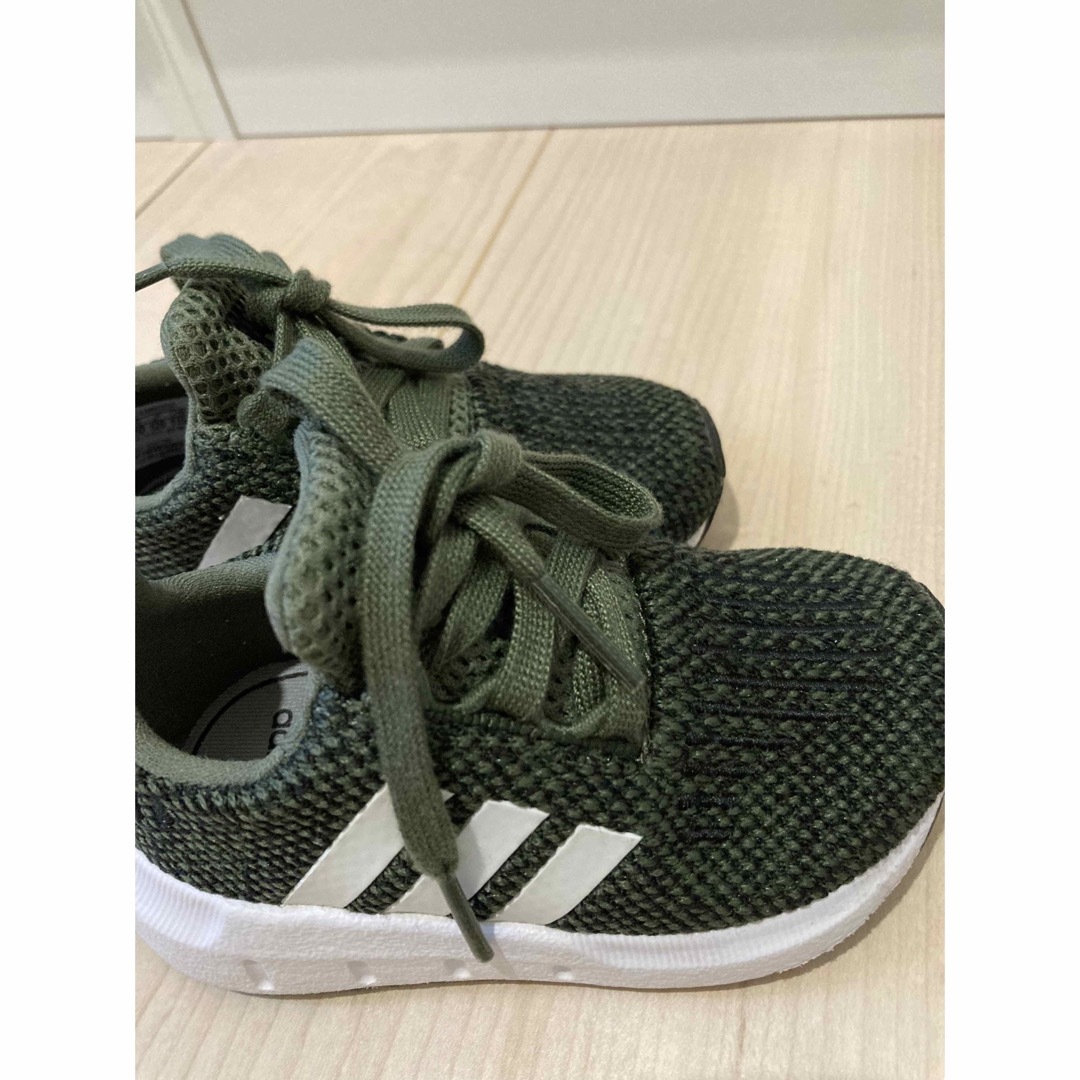 adidas(アディダス)のadidasベビージュース美品 キッズ/ベビー/マタニティのベビー靴/シューズ(~14cm)(スニーカー)の商品写真