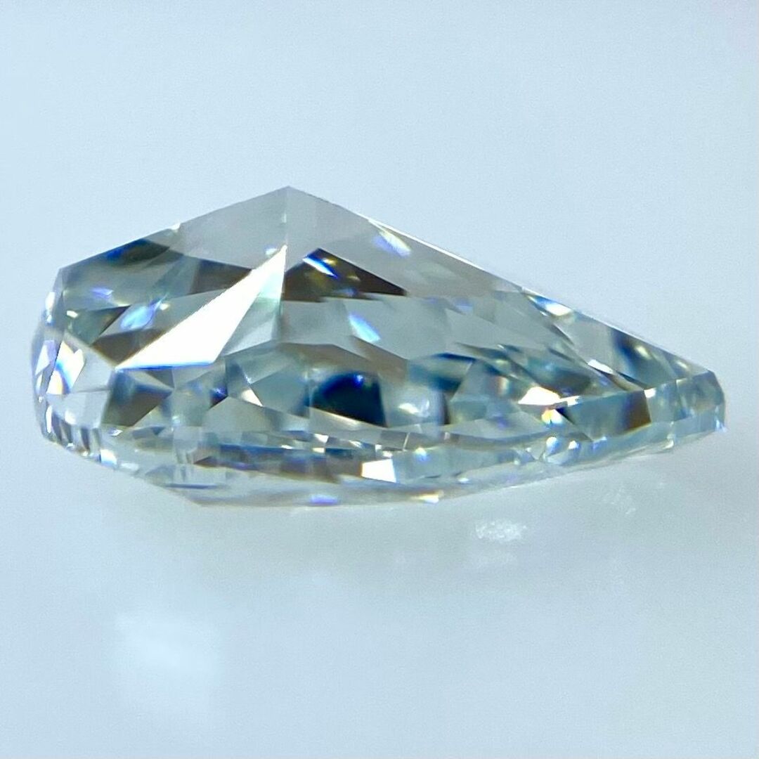 FANCY LIGHT GREENISH BLUE 0.558ct PS レディースのアクセサリー(その他)の商品写真