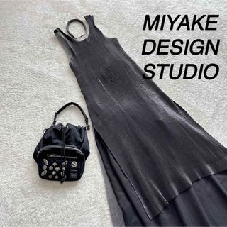 美品✿イッセイミヤケ プリーツエプロンワンピース リボン 2way 黒×銀