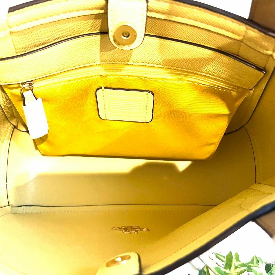 COACH コーチ ✿馬車柄 ブラック ショルダーバッグ