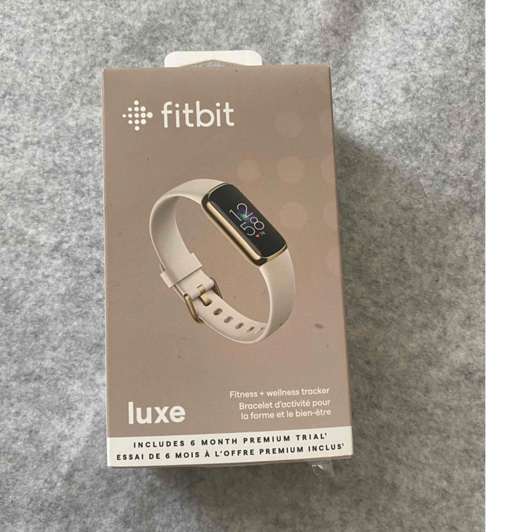 Fitbit Luxe フィットネストラッカー ルナホワイト/ソフトゴールド