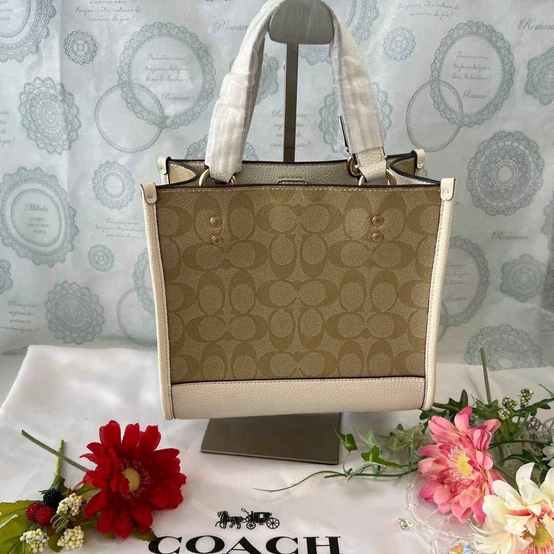 COACH コーチ✿ホワイト ベージュ シグネチャー ショルダー トートバッグ-