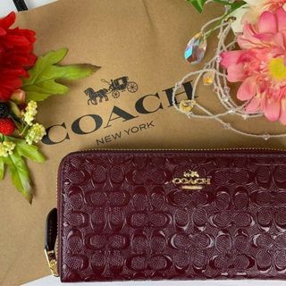 COACH コーチ 二つ折り財布 エンボス エンジ ワインレッド