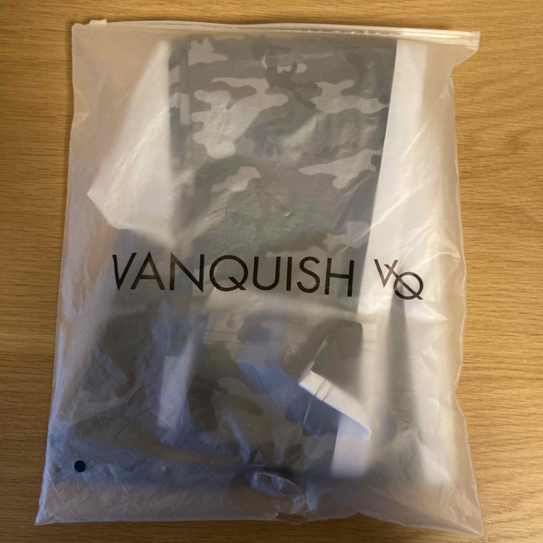 VANQUISH(ヴァンキッシュ)の【新品未使用】ヴァンキッシュ　テーパードスウェットパンツ　スモールサイズ スポーツ/アウトドアのトレーニング/エクササイズ(トレーニング用品)の商品写真