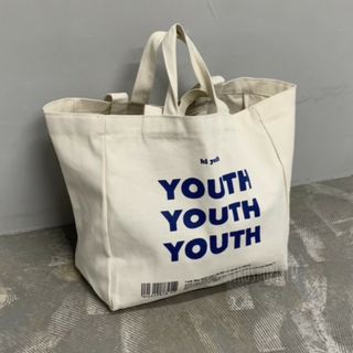 youth ロゴ トートバッグ 大容量 マチあり 韓国ファッション キャンバス(トートバッグ)