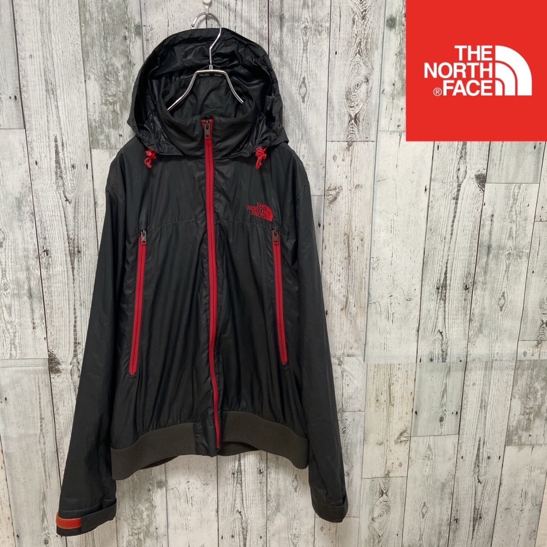 THE NORTH FACE(ザノースフェイス)の【US規格☆オススメ】ノースフェイス　マウンテンパーカー　ブラック　メンズL相当 メンズのジャケット/アウター(マウンテンパーカー)の商品写真