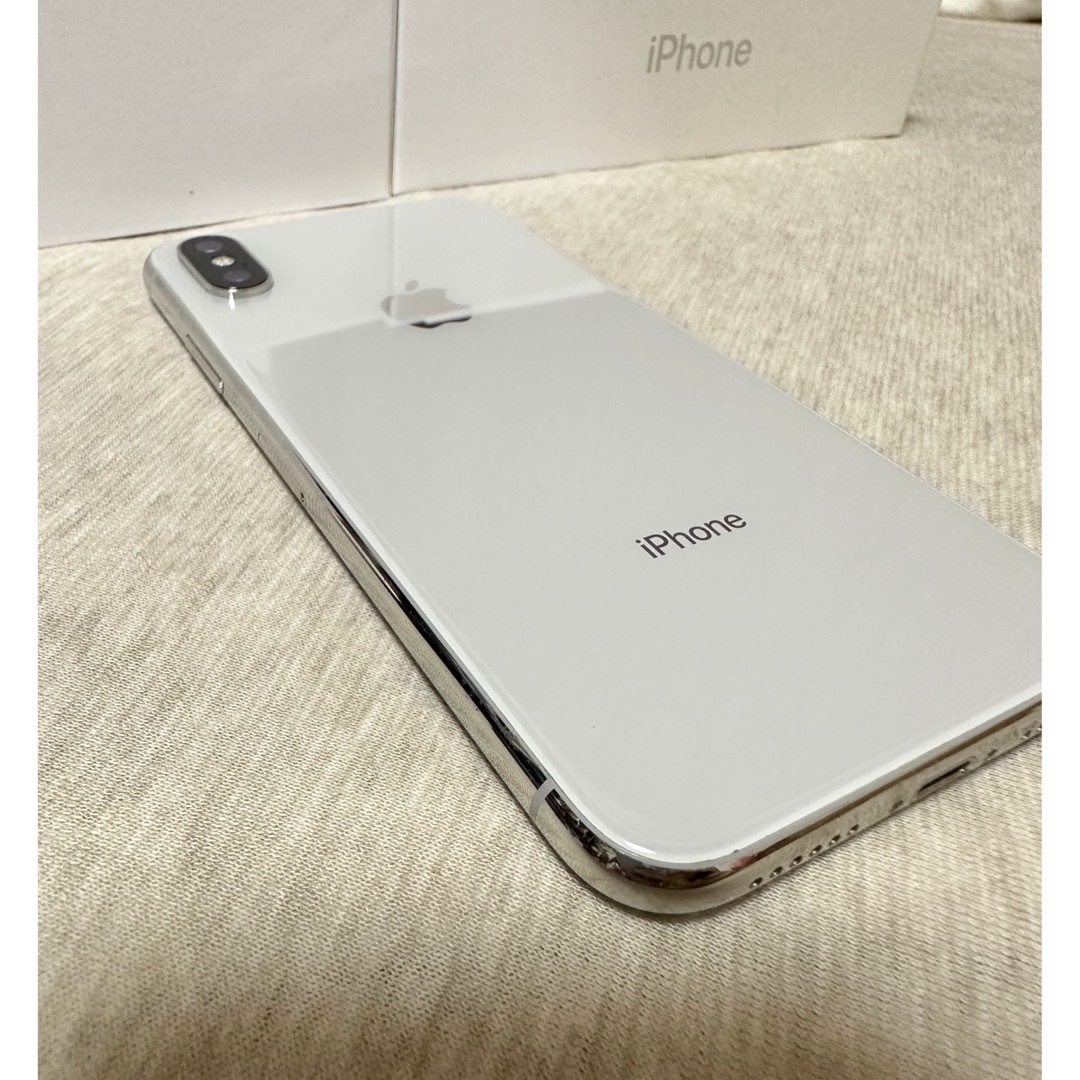 iPhone X シルバー　本体　256GB