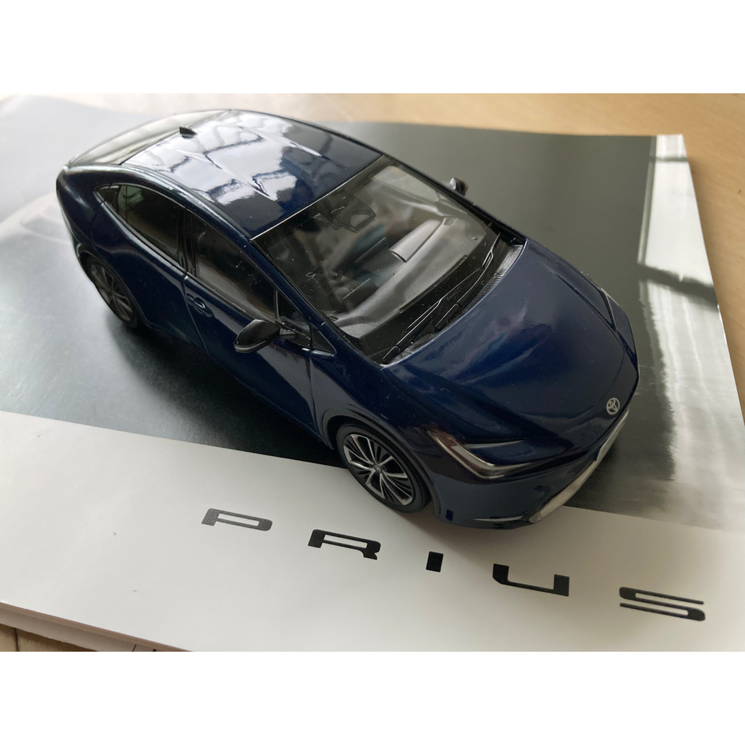 【期間限定 最安値】新型プリウス ダイキャストミニカー
