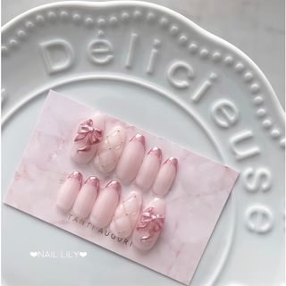 【 No.79 】リボン ミラーフレンチ キルティングネイル コスメ/美容のネイル(つけ爪/ネイルチップ)の商品写真