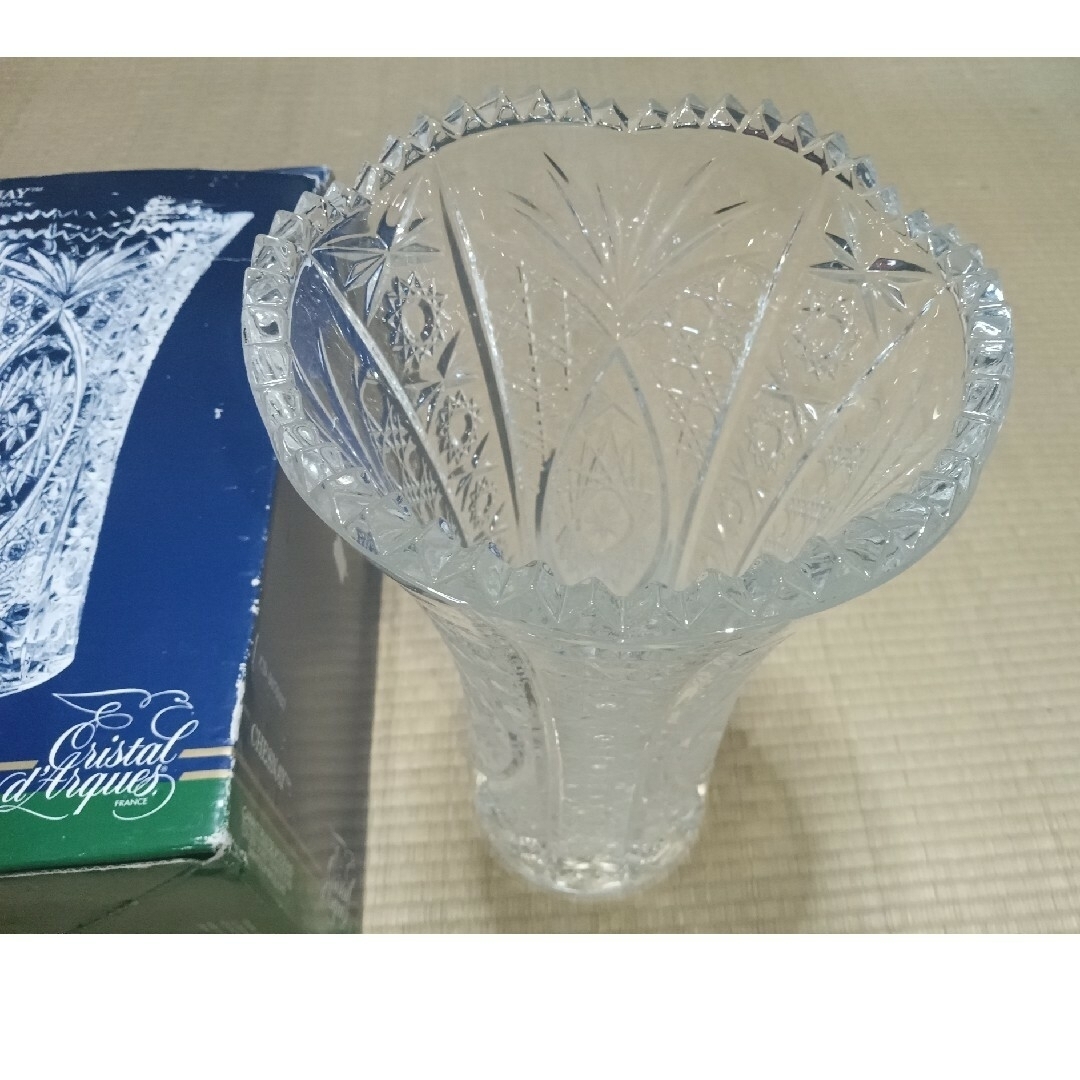 Cristal D'Arques(クリスタルダルク)の新品 花瓶 クリスタルガラス フランス製 フラワーベース 花器 花入れ インテリア/住まい/日用品のインテリア小物(花瓶)の商品写真