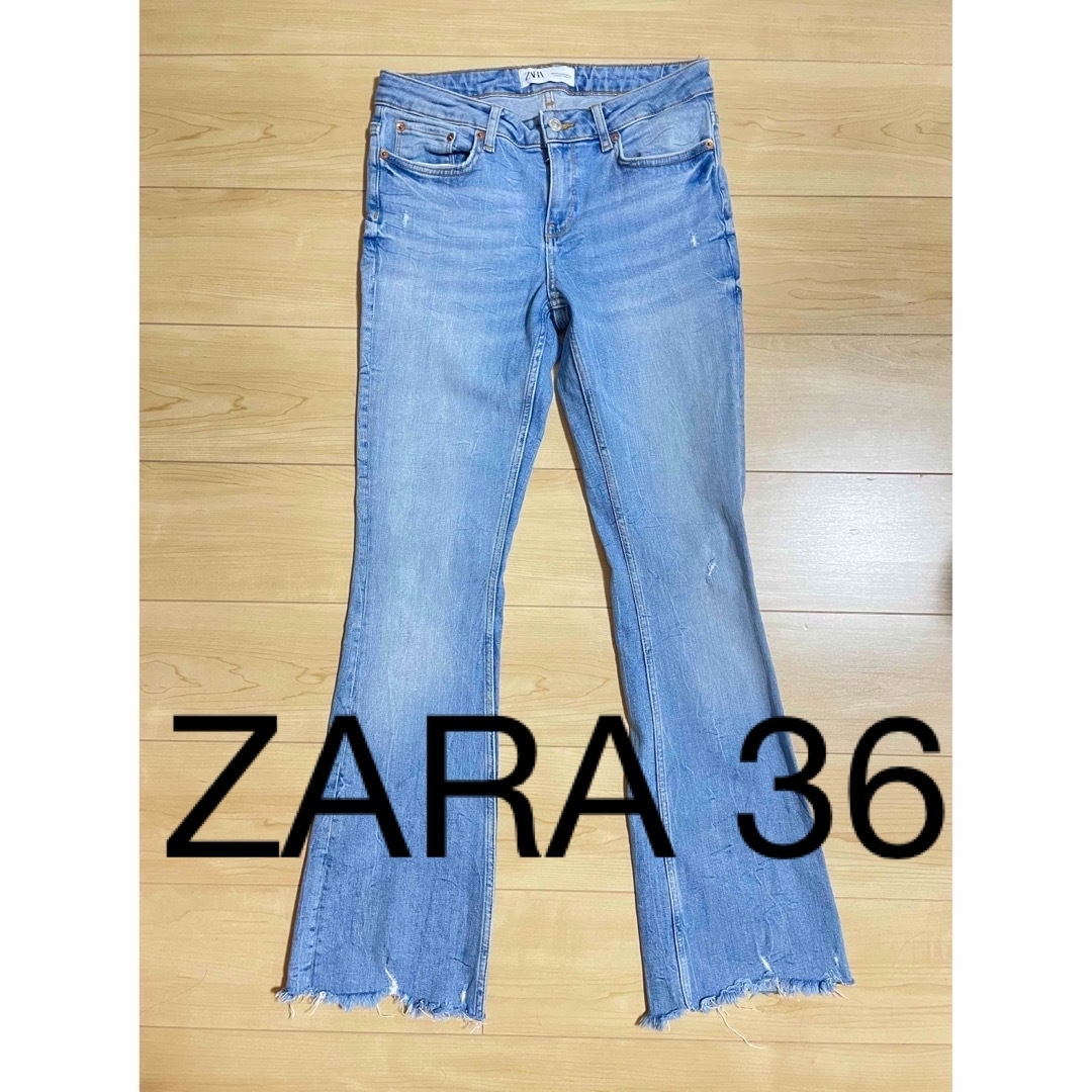 ZARA(ザラ)のZARA フレアデニムパンツ 36 レディースのパンツ(デニム/ジーンズ)の商品写真