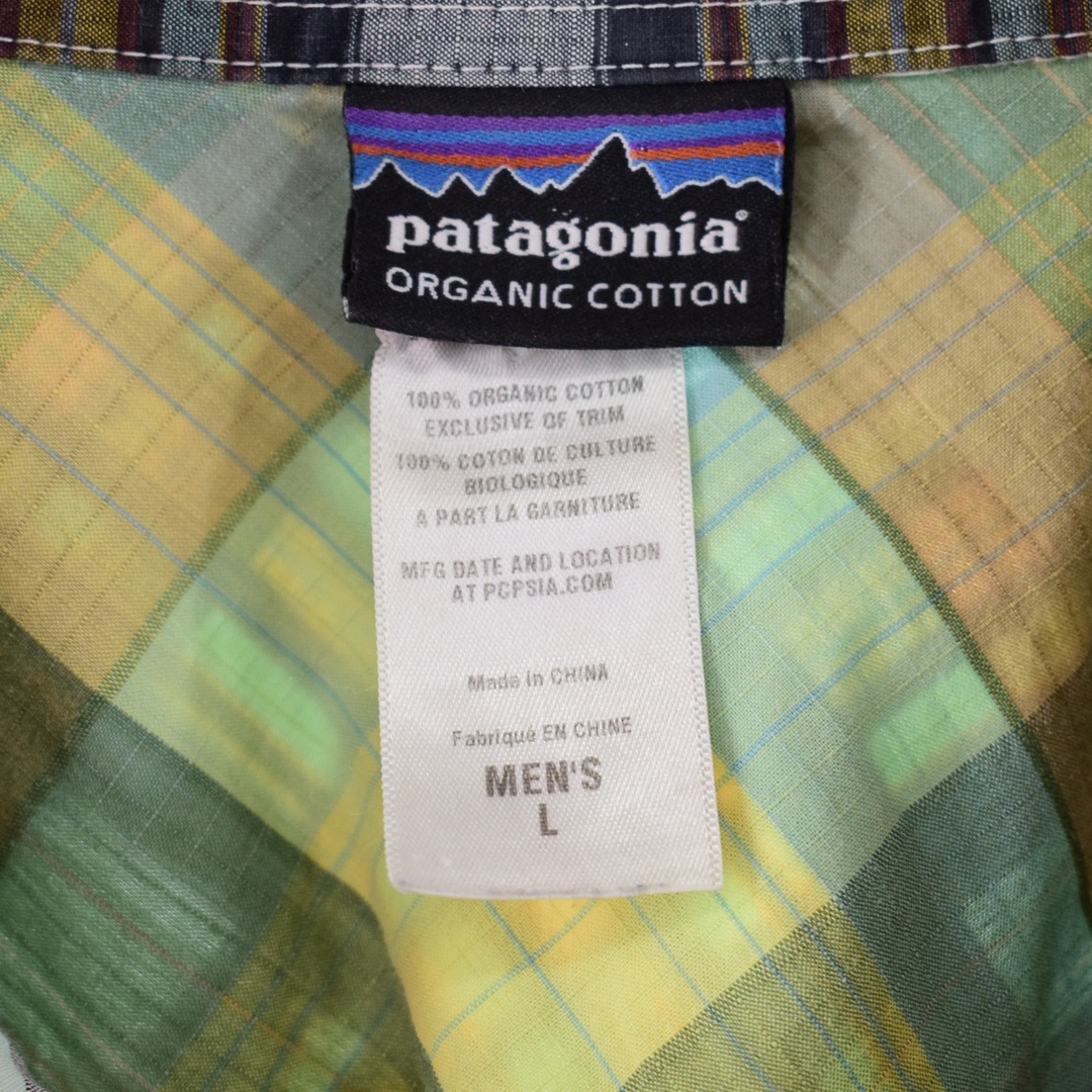 patagonia(パタゴニア)の古着 12年製 パタゴニア Patagonia ORGANIC COTTON オーガニックコットン 52221SP12 半袖 チェックシャツ メンズXL /eaa349375 メンズのトップス(シャツ)の商品写真