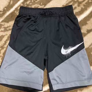 ナイキ(NIKE)のNIKE ハーフパンツ　140(パンツ/スパッツ)