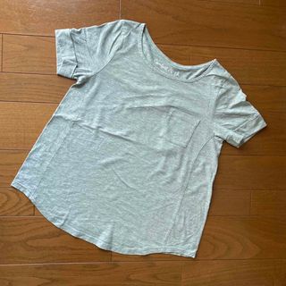 フェリシモ(FELISSIMO)のフェリシモ　汗じみ防止半袖Tシャツ　グレー(Tシャツ(半袖/袖なし))