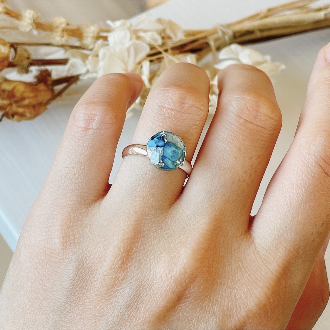 レジンリング　指輪　リング　ターコイズブルー　一粒　大人可愛い　サイズフリー ハンドメイドのアクセサリー(リング)の商品写真