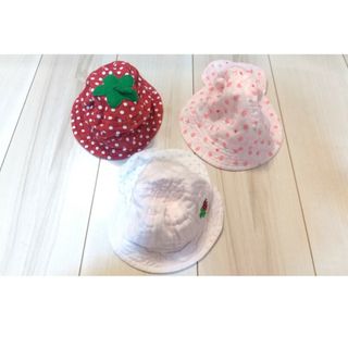 トイザラス(トイザらス)の夏用ベビー帽子3点セット 42～44cm 女の子向け★(帽子)