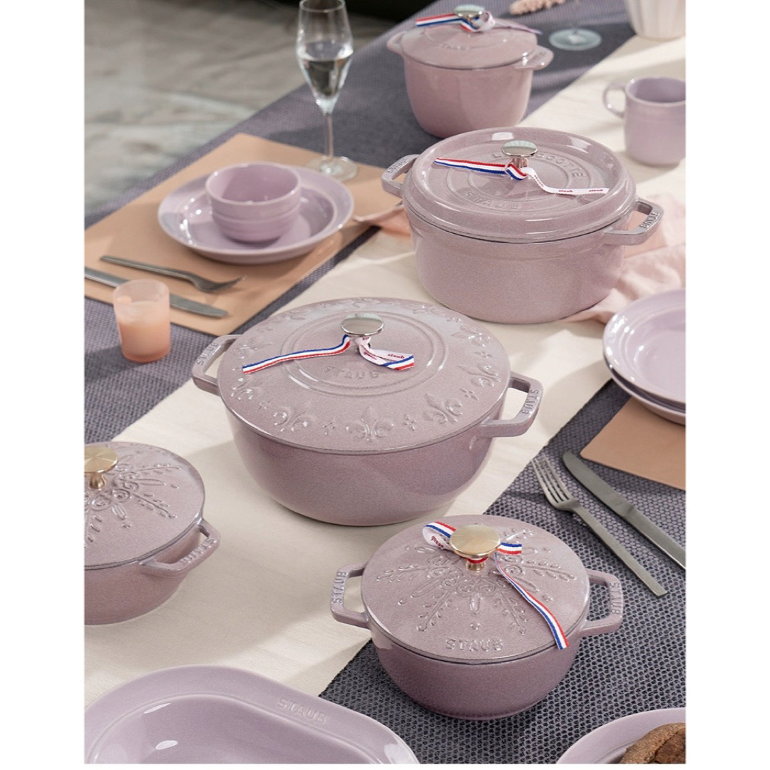 STAUB - 新品 日本未発売 ストウブ フルール・ド・リス ココット