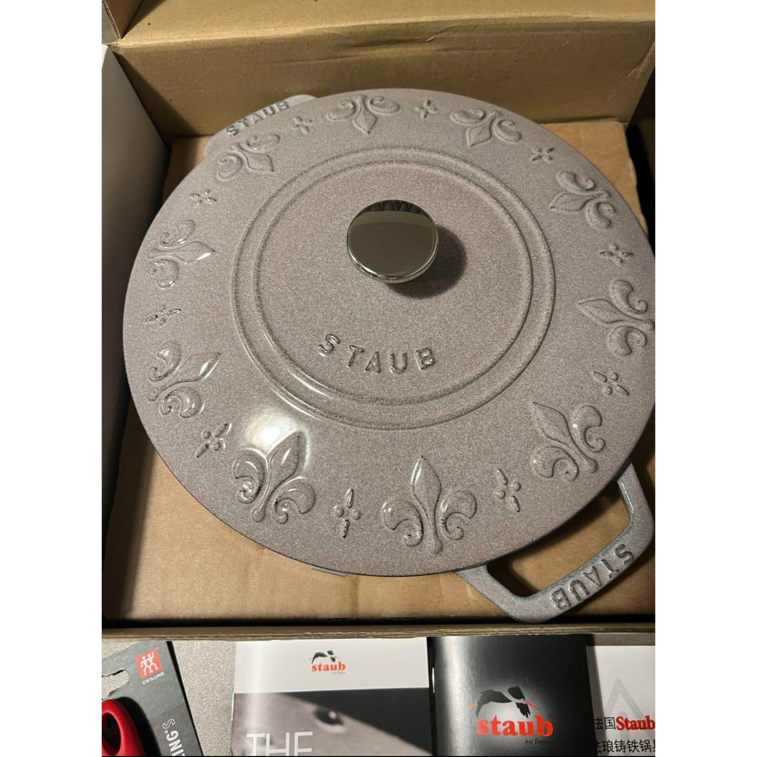 日本未発売 staub スノーフレーク 24cm シフォンローズ-