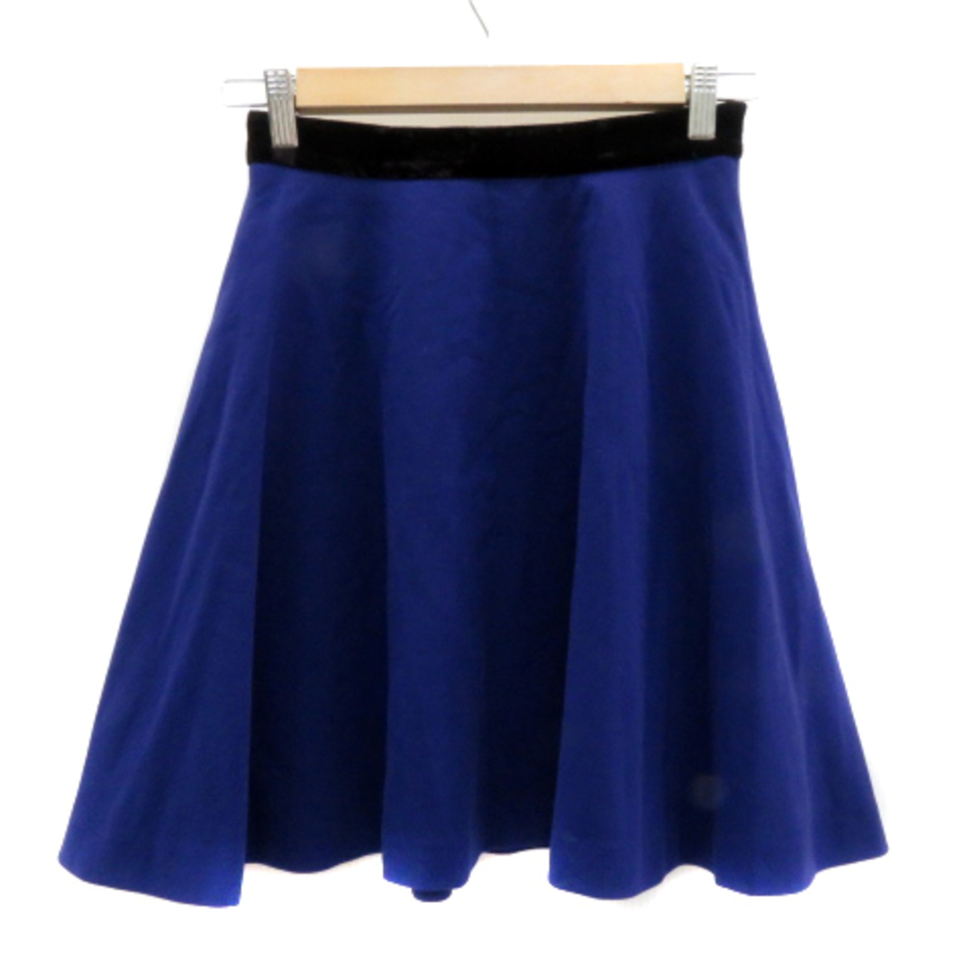 JUSGLITTY(ジャスグリッティー)のジャスグリッティー フレアスカート ミニ丈 無地 ベロア 1 青 ブルー 黒 レディースのスカート(ミニスカート)の商品写真