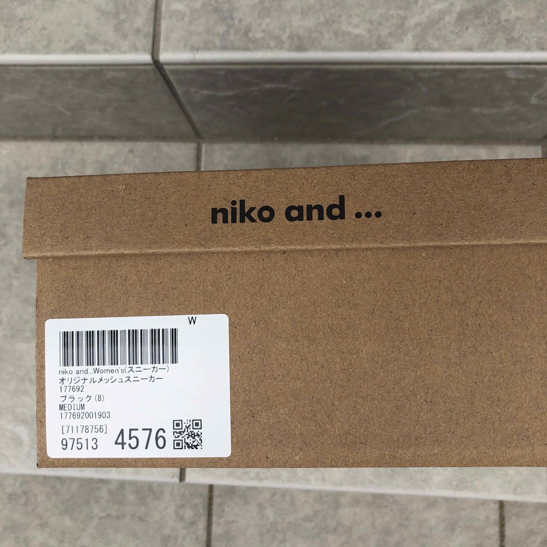 niko and...(ニコアンド)の値下げ　ニコアンド　niko and メッシュスニーカー　Mサイズ　美品 レディースの靴/シューズ(スニーカー)の商品写真