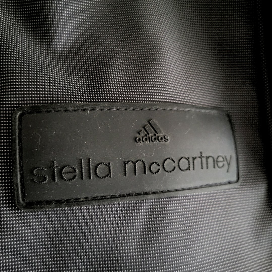 adidas by Stella McCartney(アディダスバイステラマッカートニー)のadidas by Stella McCartney 大容量ショルダーバッグ レディースのバッグ(ショルダーバッグ)の商品写真