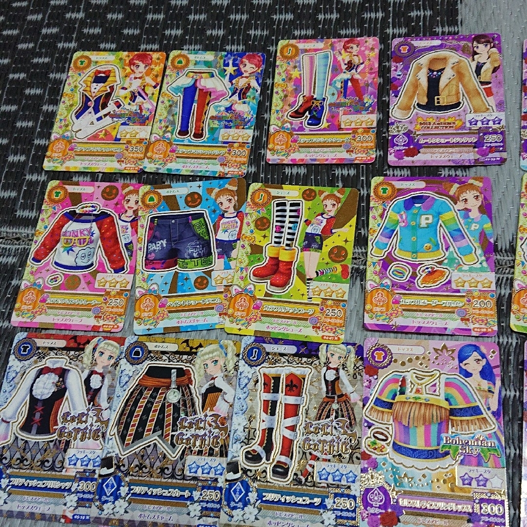 アイカツ!(アイカツ)のアイカツカードセット エンタメ/ホビーのアニメグッズ(カード)の商品写真