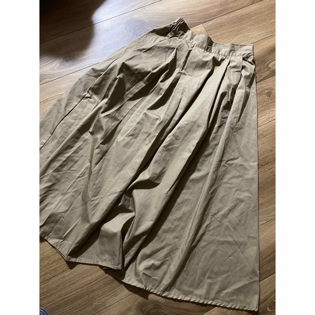 ふわり舞う。タックフレアボリュームスカート　クラシカルエルフ レディースのスカート(ロングスカート)の商品写真