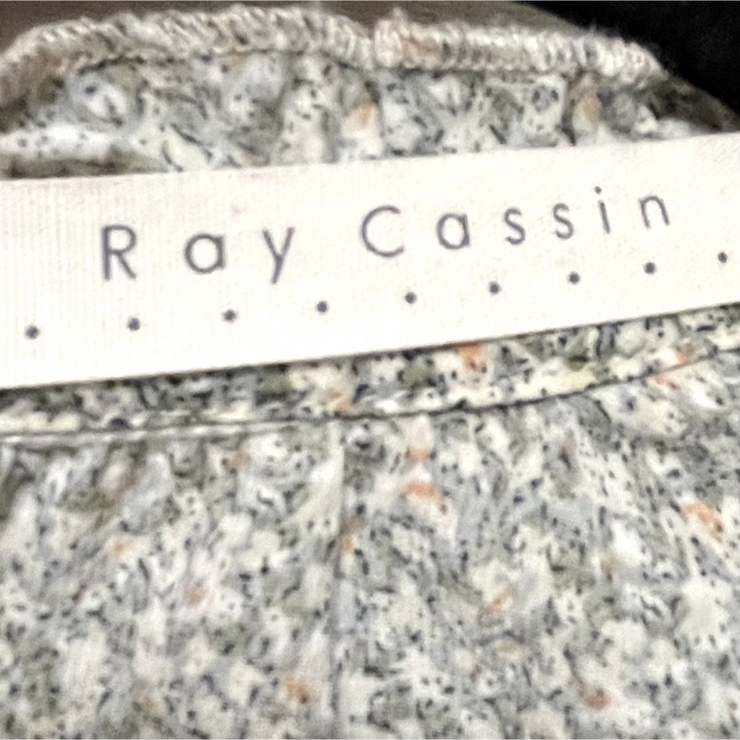 RayCassin(レイカズン)のブラウス　Ray Cassin  レイカズン　長袖　バックリボン レディースのトップス(シャツ/ブラウス(長袖/七分))の商品写真