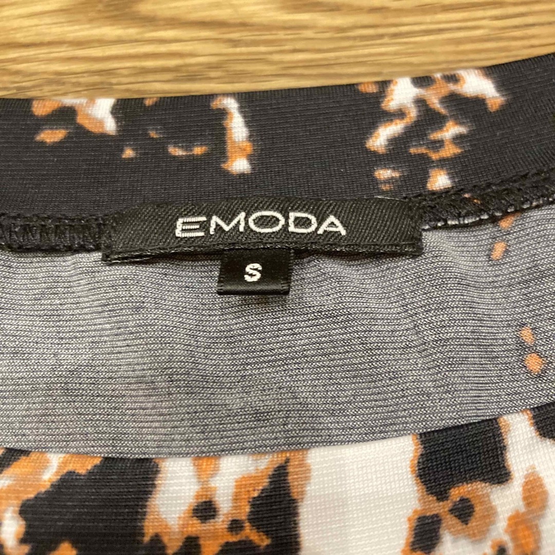 EMODA(エモダ)の送料込み　EMODA エモダ　ノースリーブチュニック　S レディースのトップス(チュニック)の商品写真