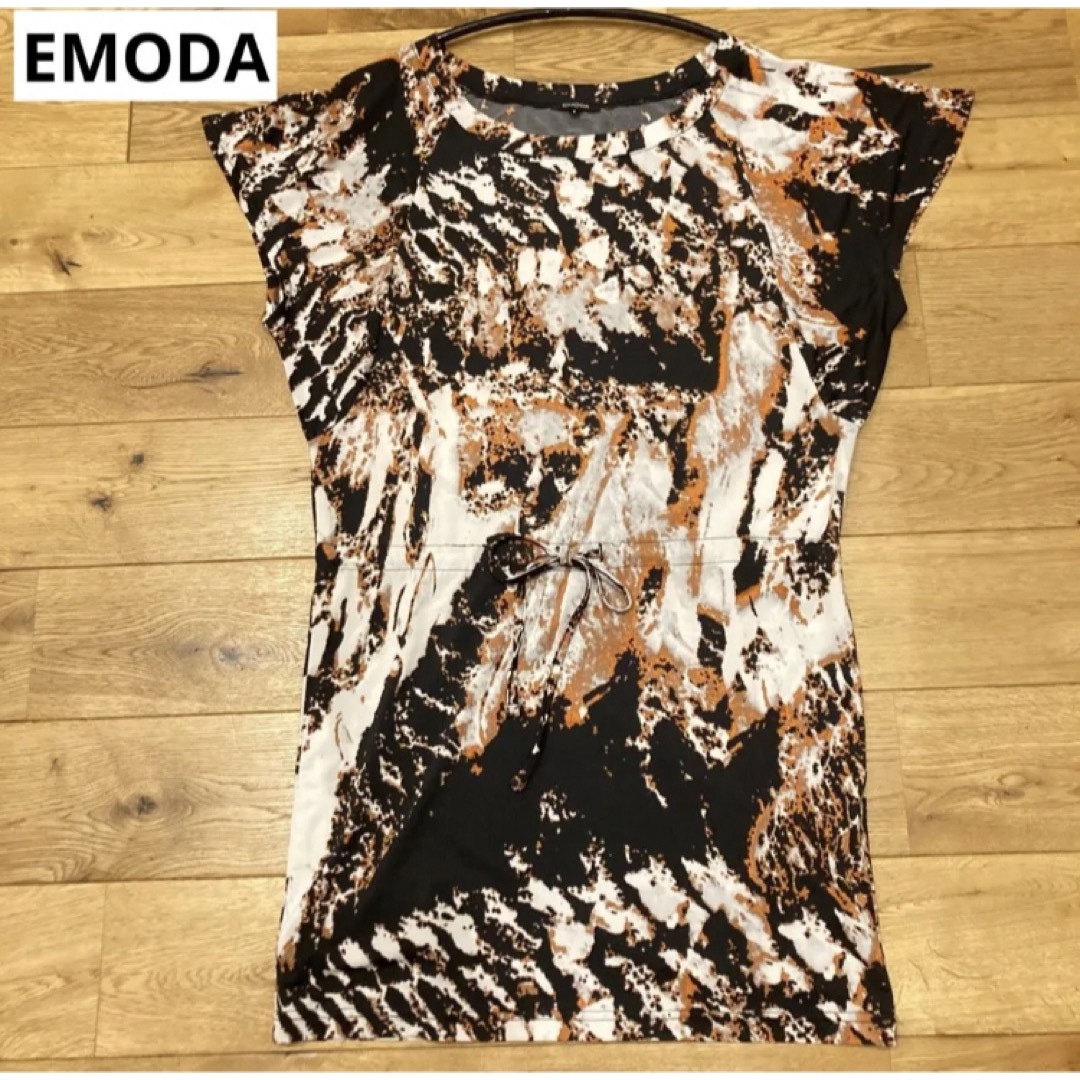 EMODA(エモダ)の送料込み　EMODA エモダ　ノースリーブチュニック　S レディースのトップス(チュニック)の商品写真