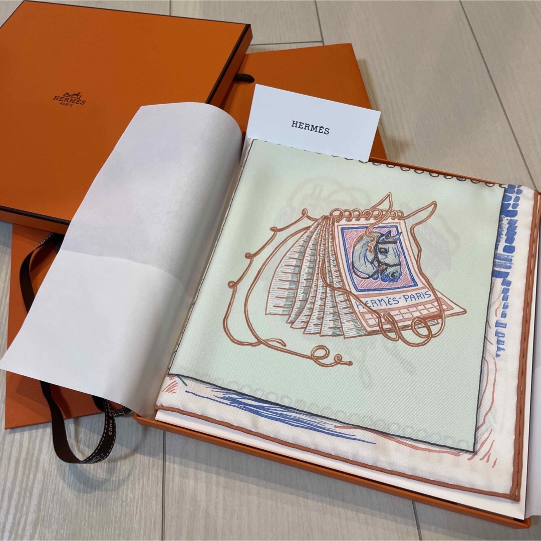 Hermes   HERMES エルメス カレ スカーフ シュヴァロスコープ 新品未