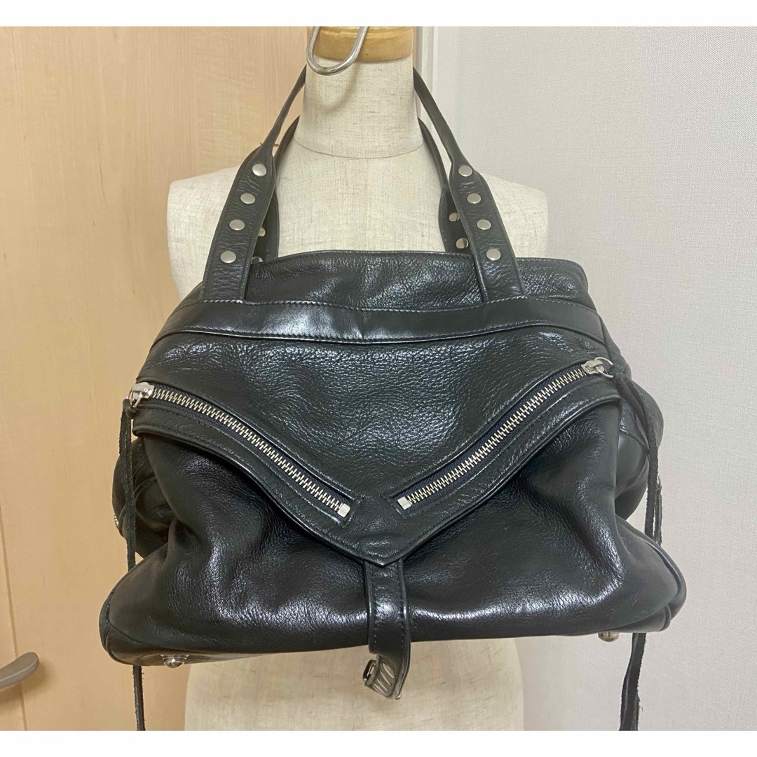 botkier(ボトキエ)の訳ありLAセレブ愛用botkierボトキエカメラバッグ　黒　ブラック　トリガー レディースのバッグ(ショルダーバッグ)の商品写真