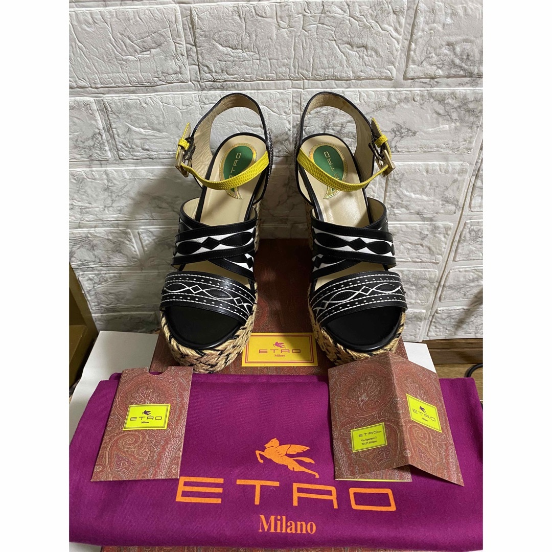 ETRO(エトロ)のエトロ リアル レザー ウエッジ サンダル ETRO アンクル ストラップ レディースの靴/シューズ(サンダル)の商品写真