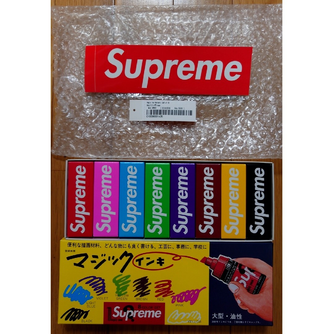 Supreme(シュプリーム)の未使用 Supreme マッキー magic inc markers インテリア/住まい/日用品の文房具(ペン/マーカー)の商品写真