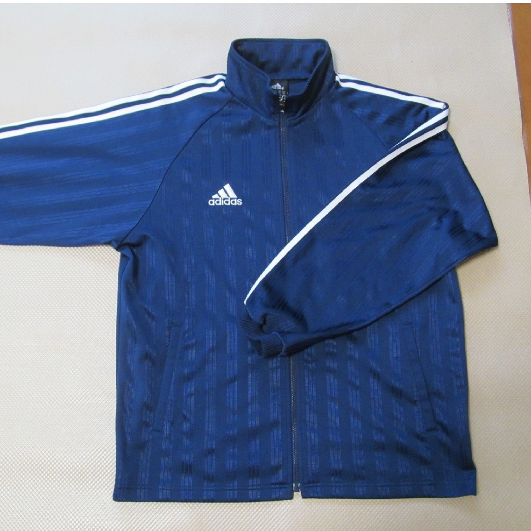 adidas　上着(帽子なし)Ｌ