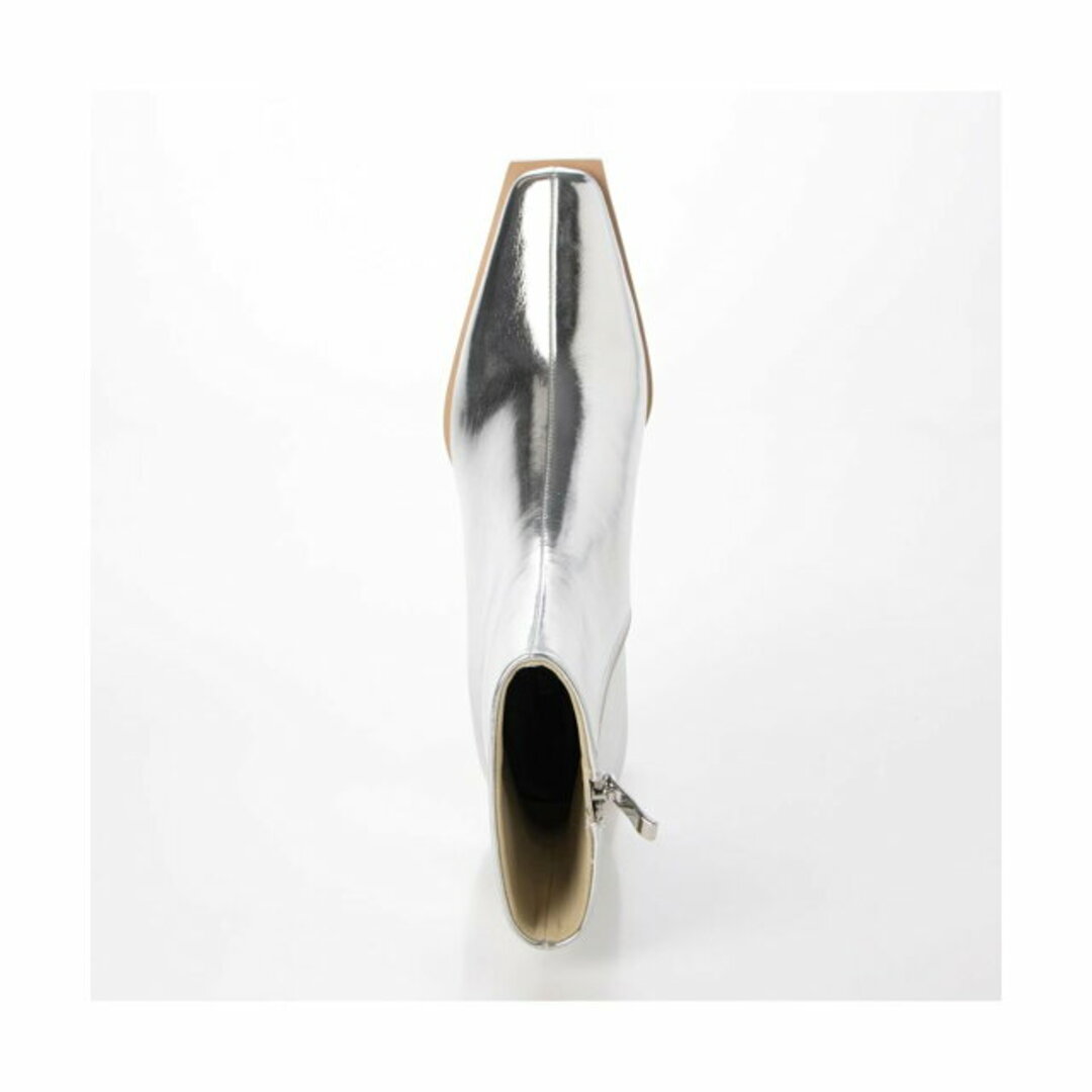 EVOL(イーボル)の【SV】【22.0】ウッドヒールスクエア5cmヒールショートブーツ レディースの靴/シューズ(ブーツ)の商品写真