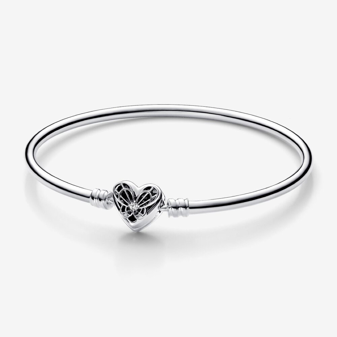 PANDORA(パンドラ)のPANDORA Bangle バングル ブレスレット正規品 限定品 17cm レディースのアクセサリー(ブレスレット/バングル)の商品写真