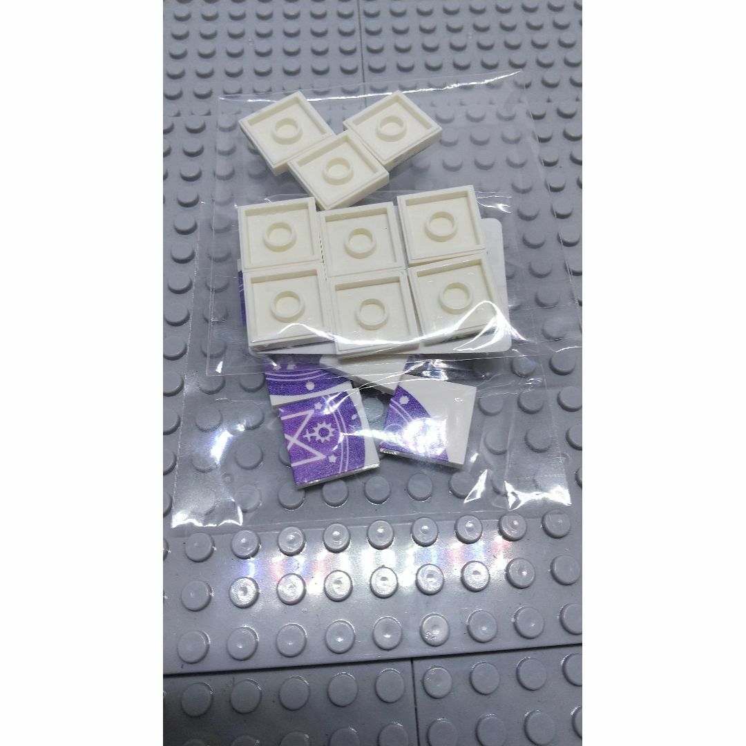 魔法陣　紫　LEGO互換　レゴ武器　インテリア　エフェクト　召喚　ルーン文字　夏 エンタメ/ホビーのフィギュア(SF/ファンタジー/ホラー)の商品写真