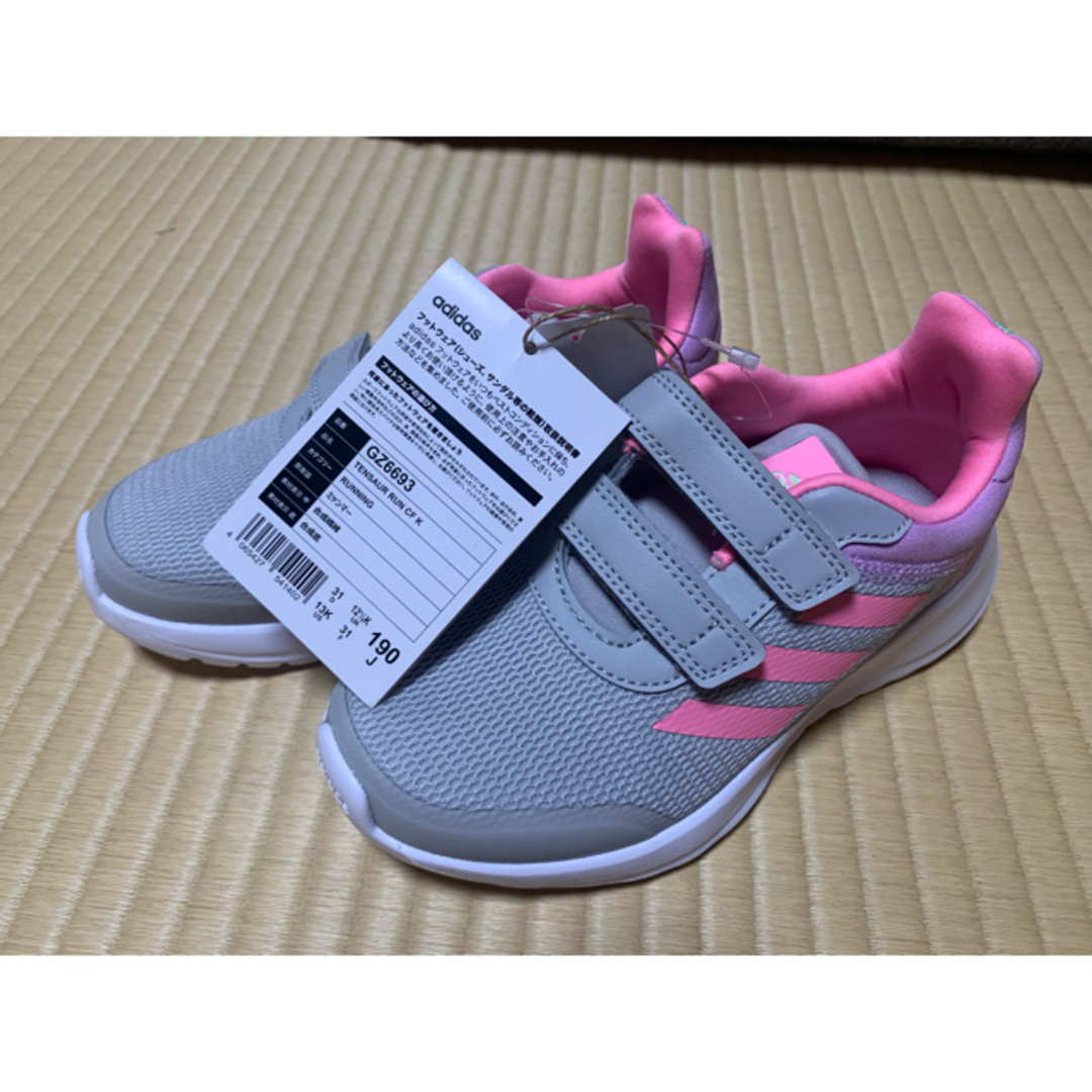 adidas(アディダス)のadidas スニーカー　19cm  TENSAUR RUN  テンソーラン キッズ/ベビー/マタニティのキッズ靴/シューズ(15cm~)(スニーカー)の商品写真