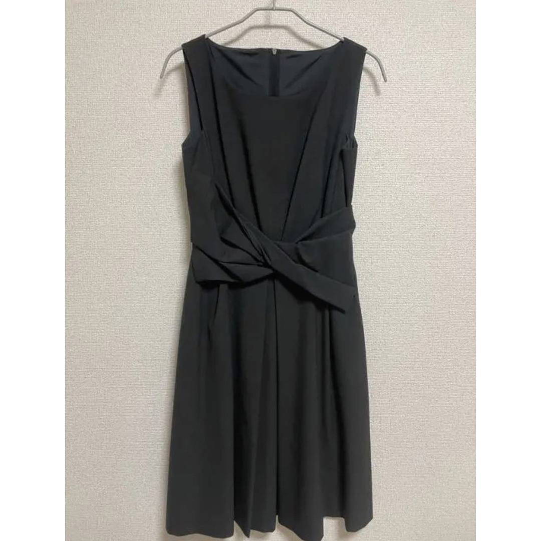 美品【FOXEY NY】レディシェイプワンピース 38 グレー - ひざ丈ワンピース